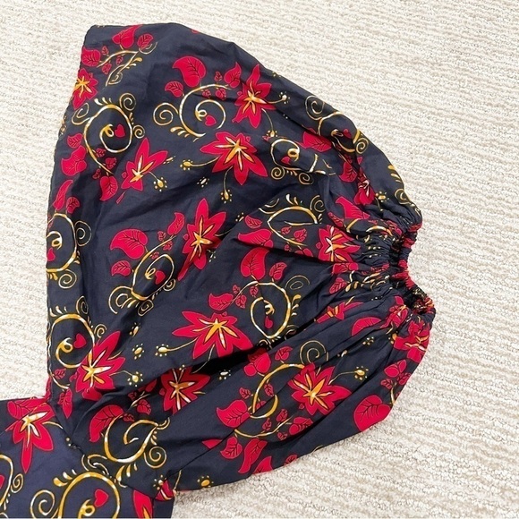 GRASS Fields Puff Sleeve Crop Front Tie Top - Picture 5 of 10